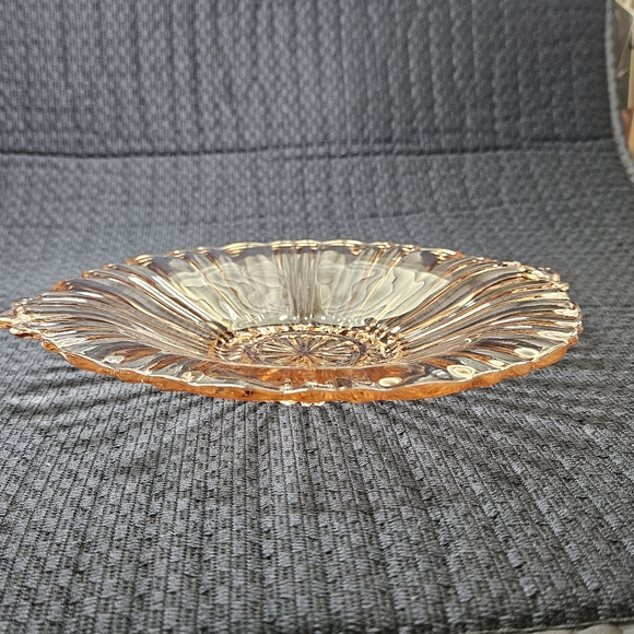 Depression glass candy dish - Picture 4 of 5